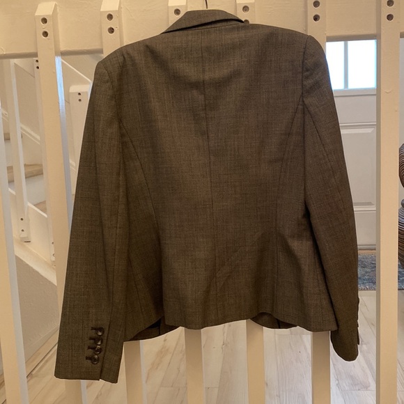 Ann Taylor Black Jacket size 4 excellent condition - Picture 2 of 2